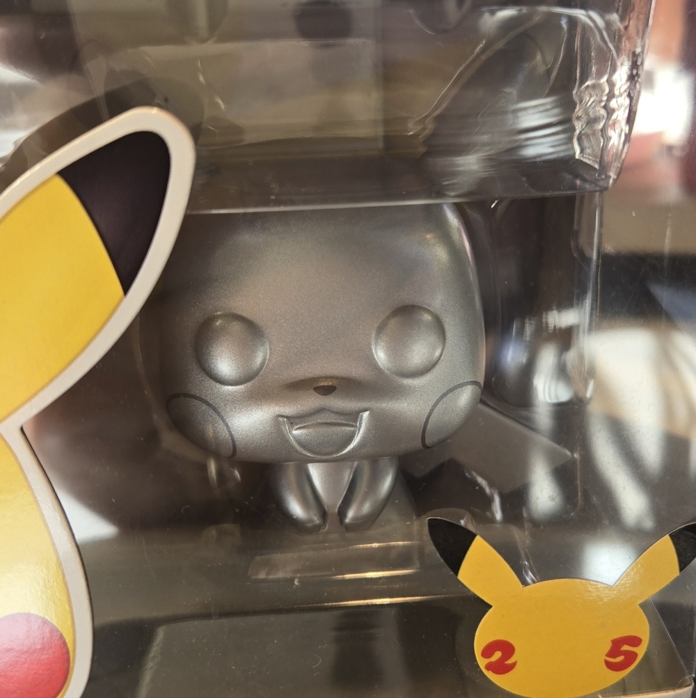 Funko Pop! Games: Pokémon 353 Pikachu Silver Vinyl Figure - Picture 3 of 8